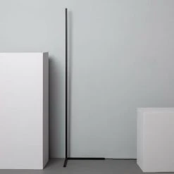 LEDKIA Lampadaire LED RGBWW Luxy 20W Noir - Noir