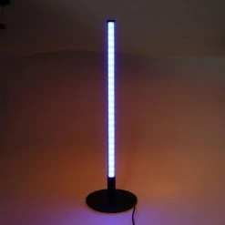 SKECTEN Lampadaire LED Dimmable Avec Télécommande, 15*15*52cm Lampadaire Salon, Colonne Lumineuse à Changement De Couleur, 7 W Lumière D'angle à Luminosité Variable En Continu Pour Le Salon Et La Chambre